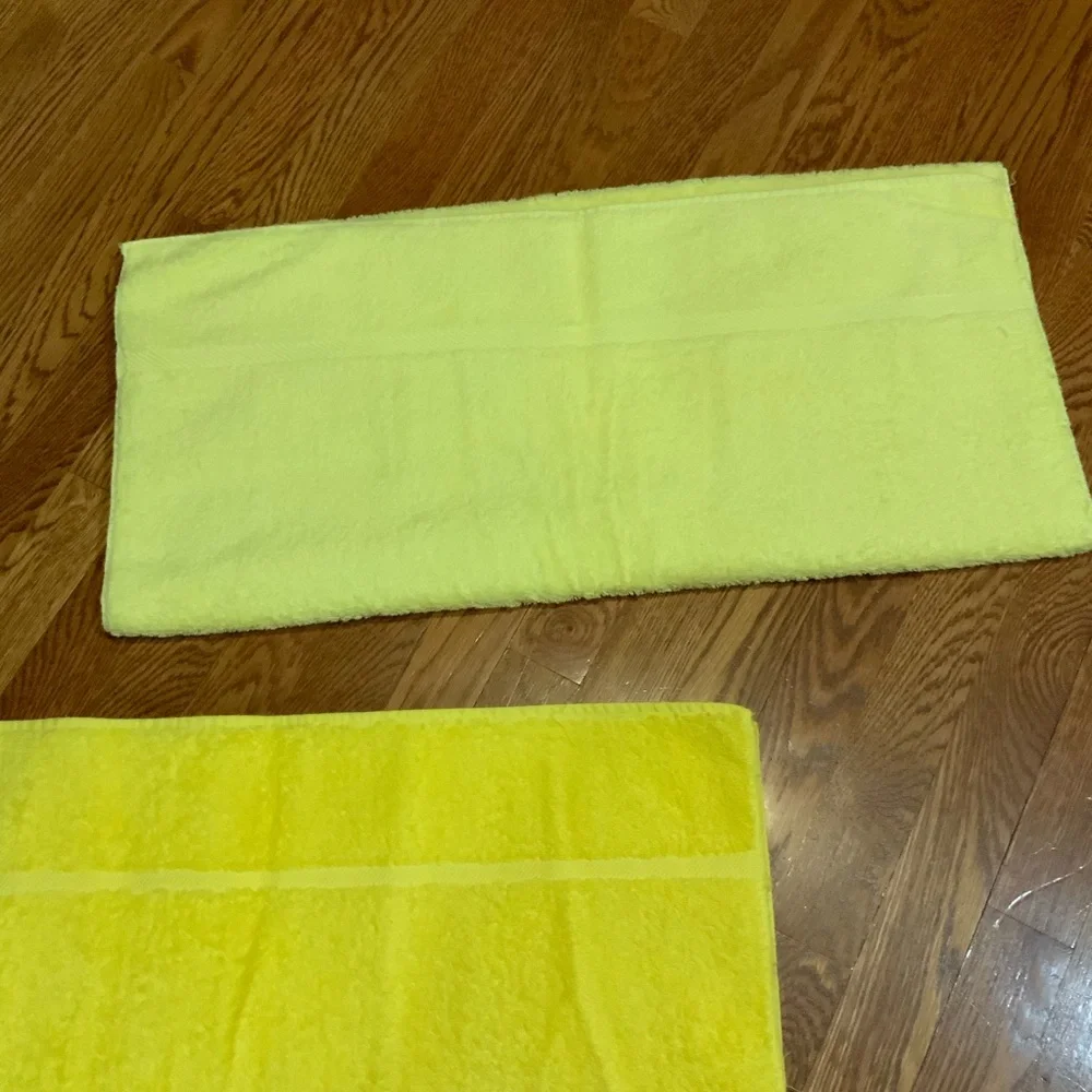 Vintage Bath Towels Yellow Set of 2 Cotton New Old Stock